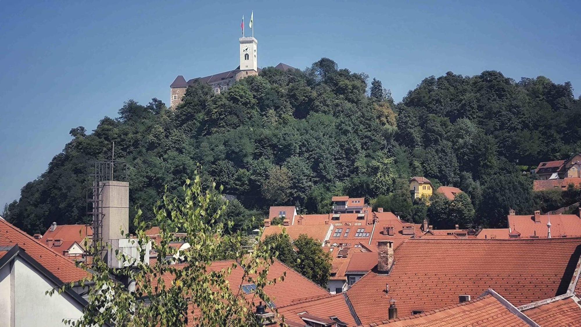 Penthouse View In Town Leilighet Ljubljana Eksteriør bilde